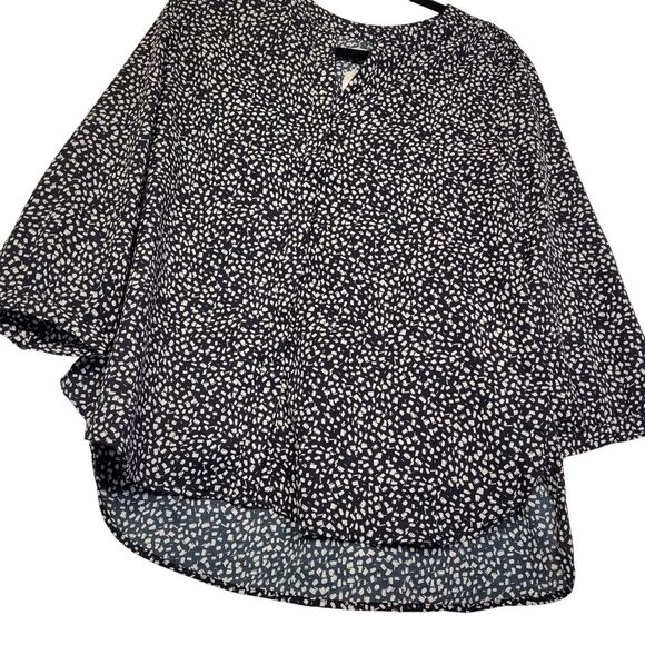 Jachs Girlfriend Women's Black & White Printed 3/4 Sleeve Hidden Button Blouse S - Picture 7 of 15